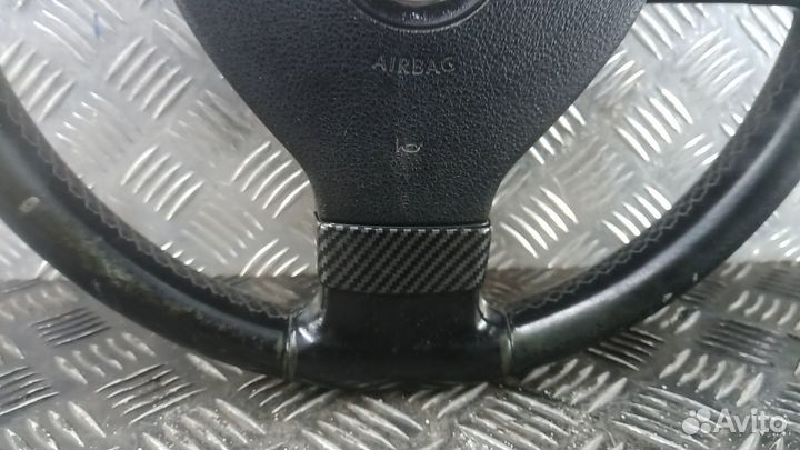 Рулевое колесо volkswagen passat B6 2006