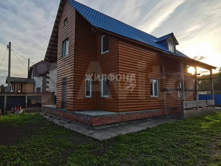 Дом 137,2 м² на участке 10 сот.