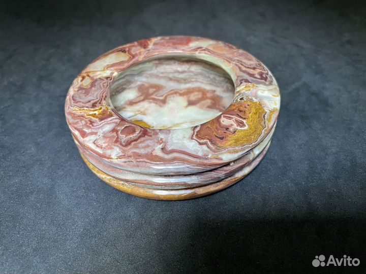 Пепельница из натурального камня оникс