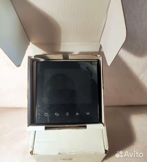 Беспроводный комнатный терморегулятор Beok TGT70