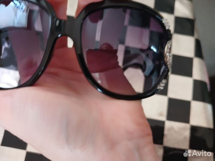 Солнцезащитные очки