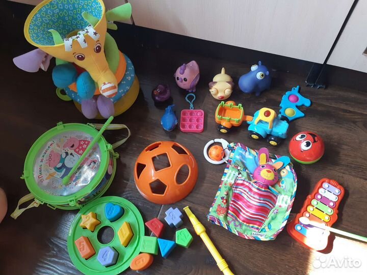 Развивающие игрушки пакетом