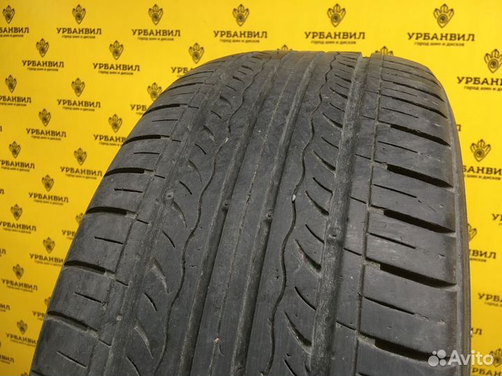 Kumho Solus KH17 215/45 R17 87H
