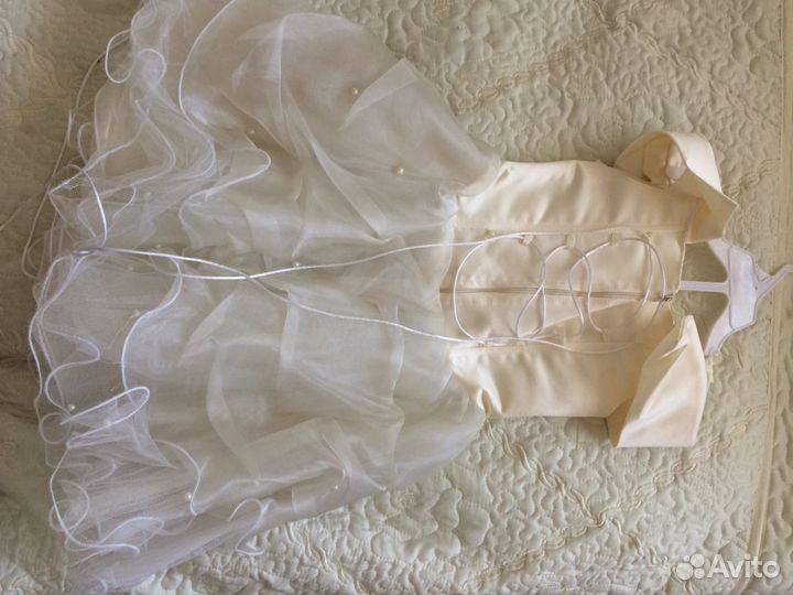 Платье праздничное