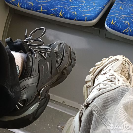 Balenciaga track 1 white