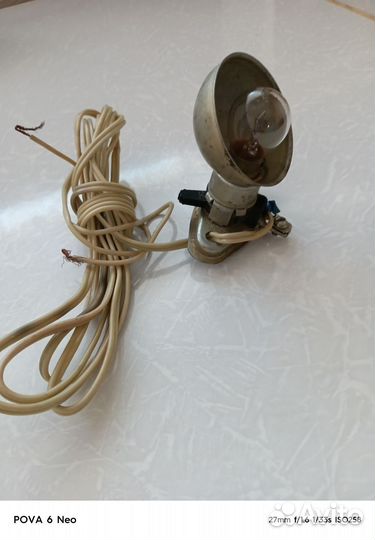 Подкапотная лампа советских автомобилей