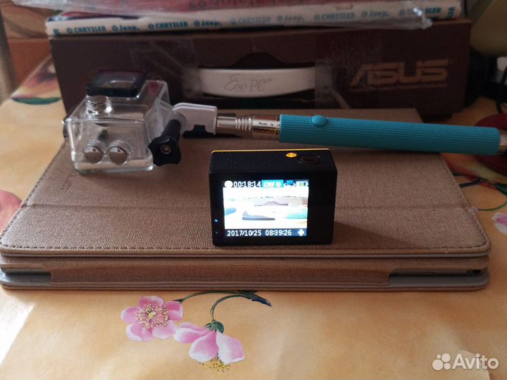 Экшн камера и монопод