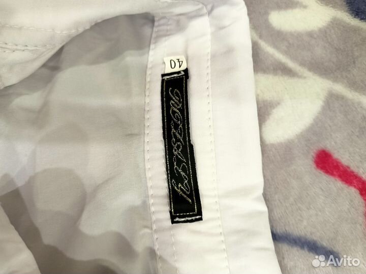 Блузка белая