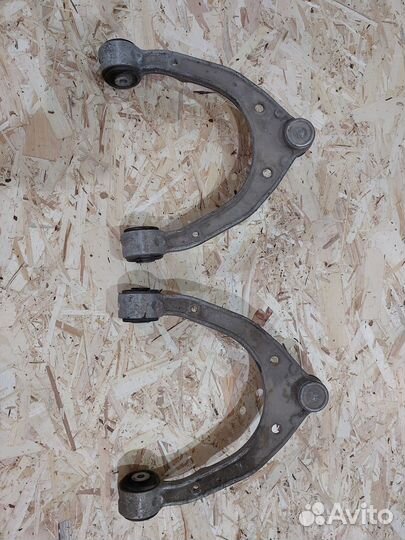 Рычаги подвески верхние Audi Q7/VW Touareg/Porsсhe