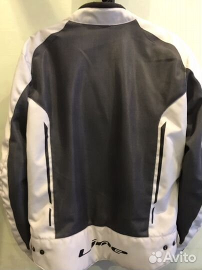 Мотокуртка с защитой