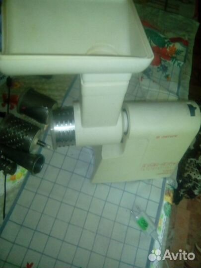 Мясорубка электрическая