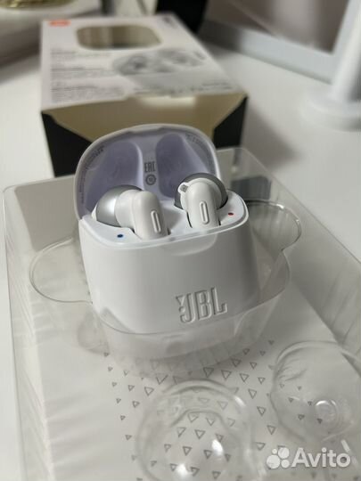 Беспроводные наушники JBL tune 225 tws