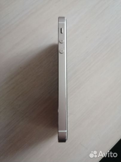 iPhone 5S, 16 ГБ