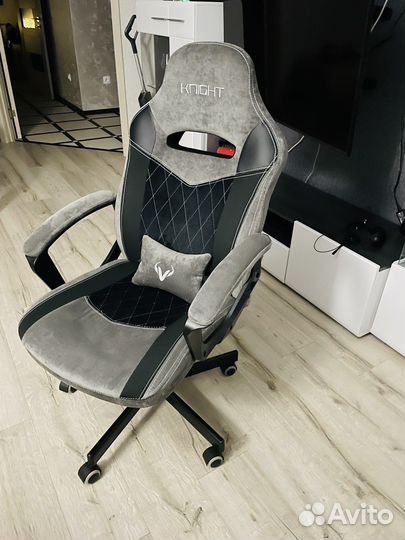 Компьютерное кресло Zombie Viking 6 Knight