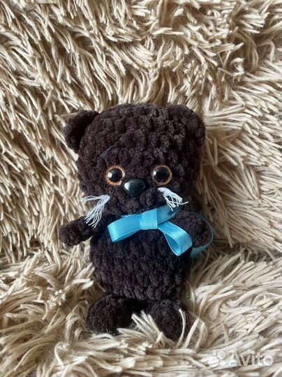 Вязаные игрушки ручной работы Зайки