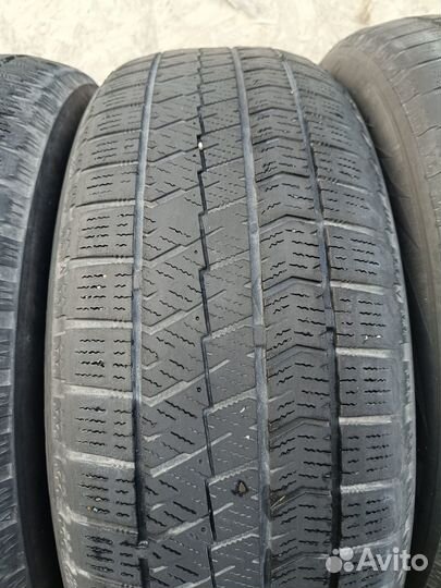 Bridgestone Blizzak VRX2 185/60 R15 84Q