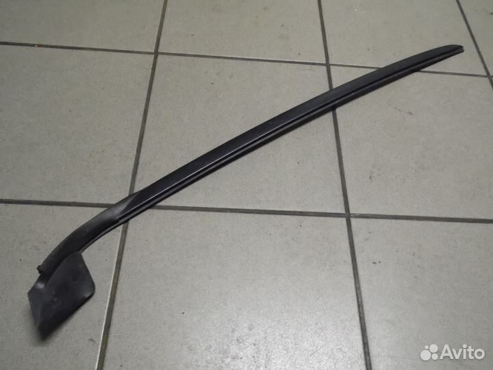 Молдинг лобового стекла правый Лексус IS III