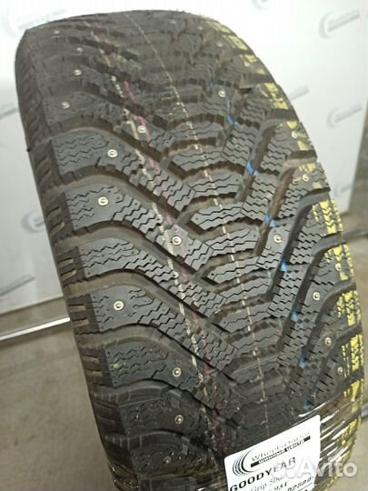 Goodyear UltraGrip 500 215/55 R16 93T