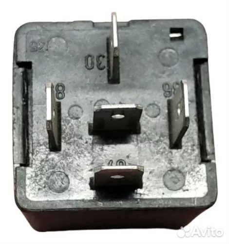 Реле бензонасоса Kia Sportage 1