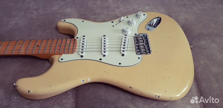 Fender USA Custom Stratocaster видео