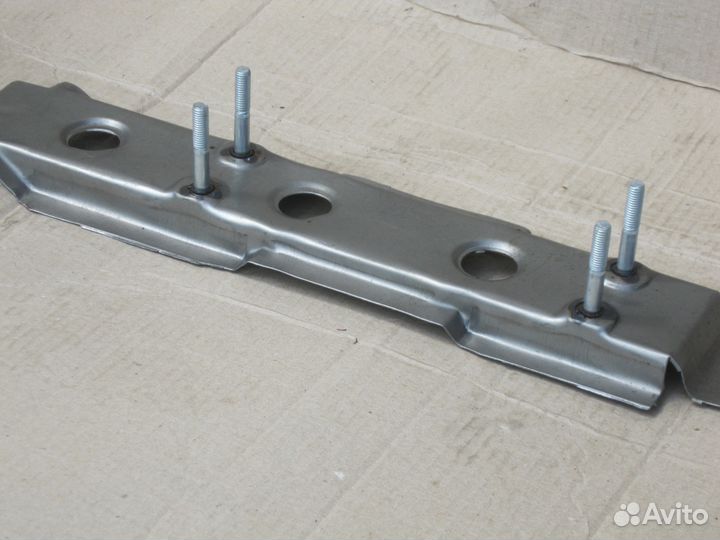 Кронштейн сидения ваз 2110 с 4 шпильками