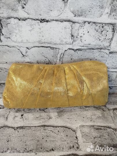 Небольшие сумочки, косметички