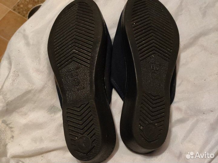 Босоножки на пробке.38.5р