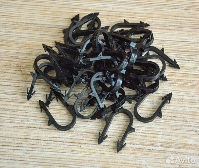 Якорные скобы для крепления трубы теплого пола 16