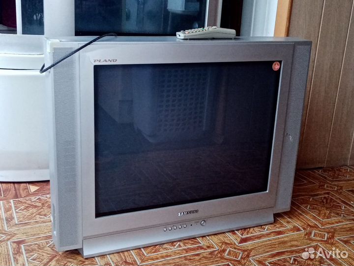 Телевизор samsung