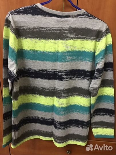 Футболка с длинными рукавами