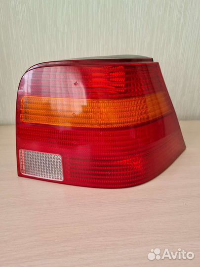 Задний фонарь volkswagen golf