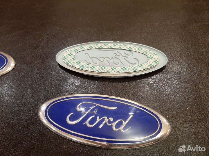 Шильдики Ford