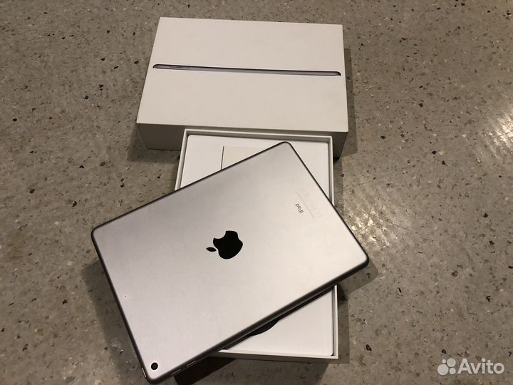 iPad, 32 GB(2019), +++60 игр для детей