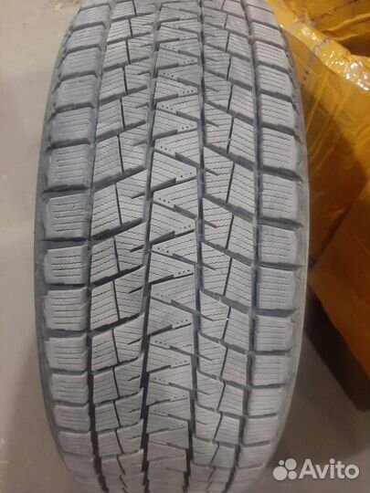 Bridgestone Blizzak 225/60 r17