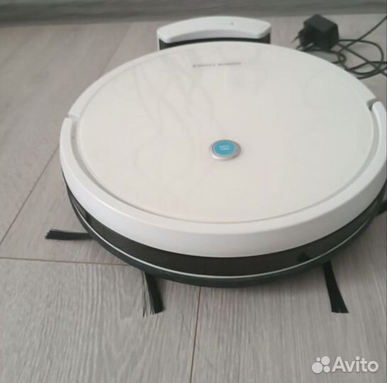 Робот пылесос