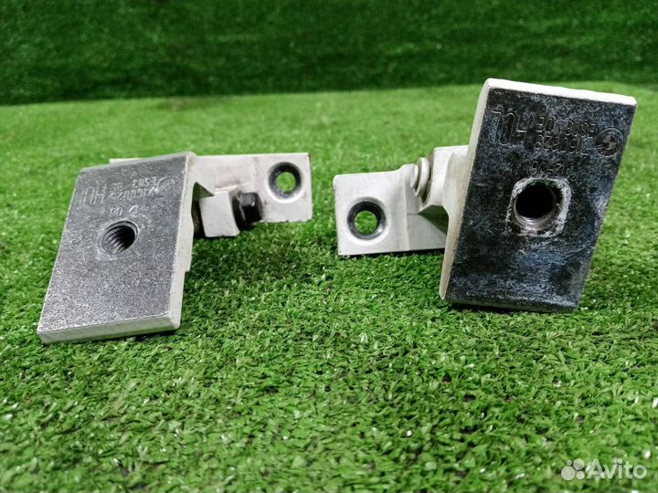 Петля двери задняя левая Bmw X5 E70 N52B30AF (3.0)