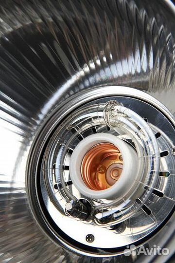 FST F-300 вспышка студийная с рефлектором