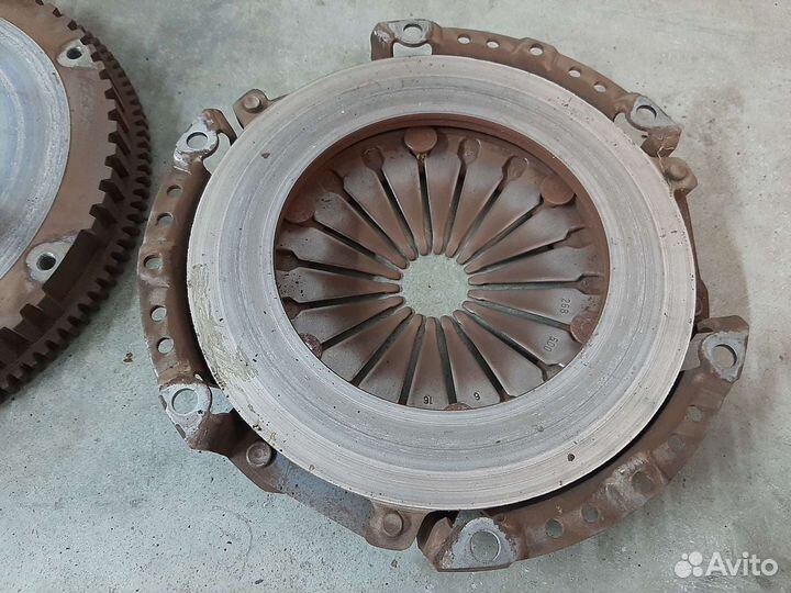 Сцепление 1.4 ркпп Peugeot 207