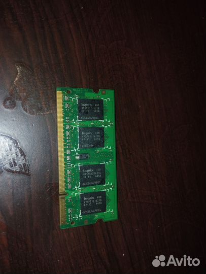 Принадлежности для ноутбука и работы