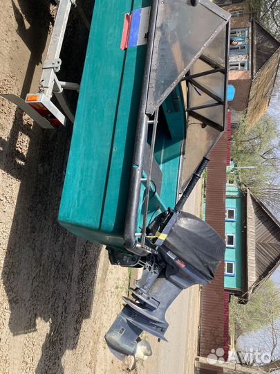 Продам лодку с мотором