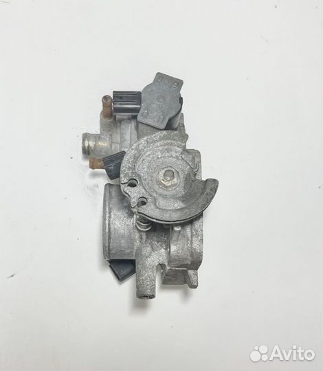 Дроссельная заслонка Mazda 323 1.5