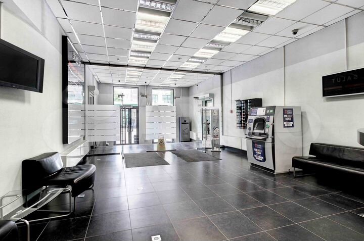 Здание - готовый арендный бизнес, 9112 м²