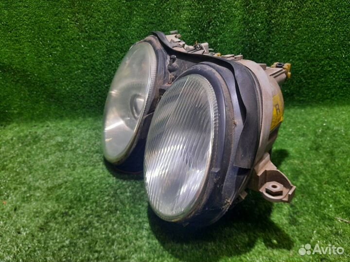 Фара передняя правая Mercedes-Benz Cl500 W215