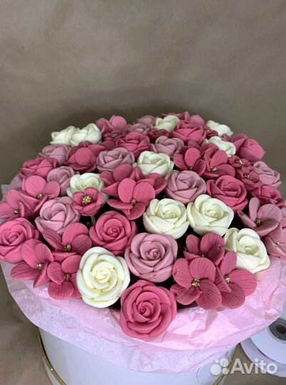 Сладкий подарок девушке