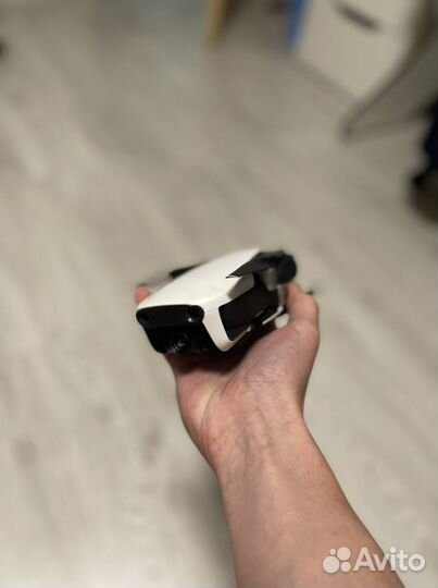 Квадрокоптер dji mavic air combo