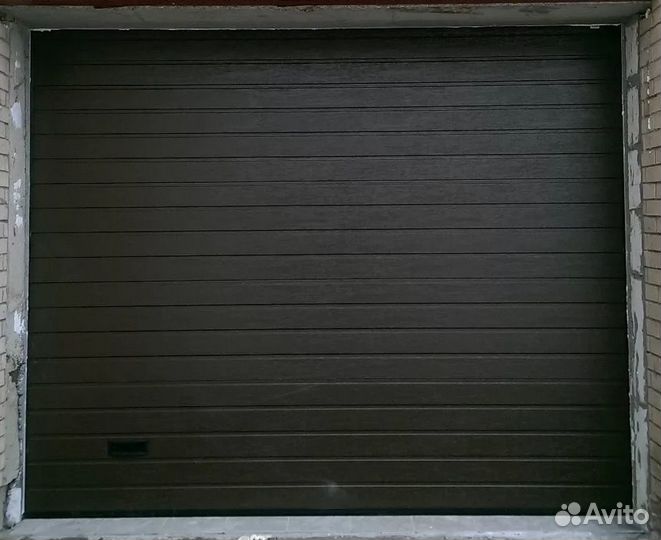 Секционные ворота