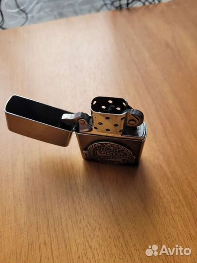 Зажигалка zippo