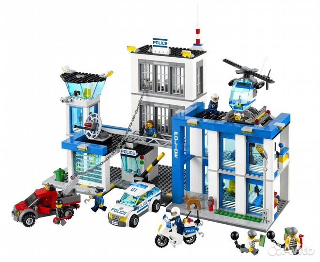 Lego City полицейский участок