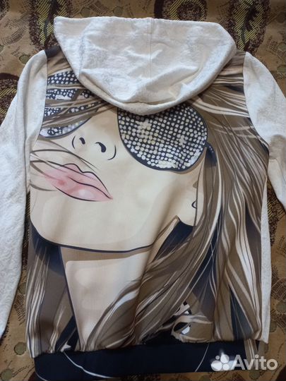 Костюм женский