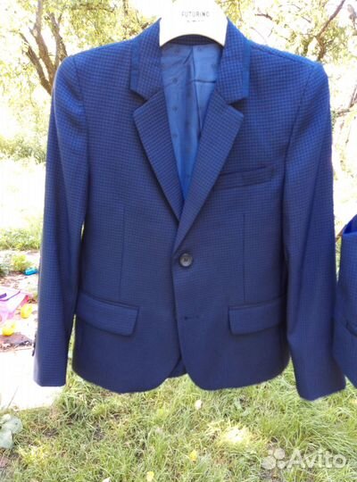 Школьная форма пиджак+жилетка размер 122 128